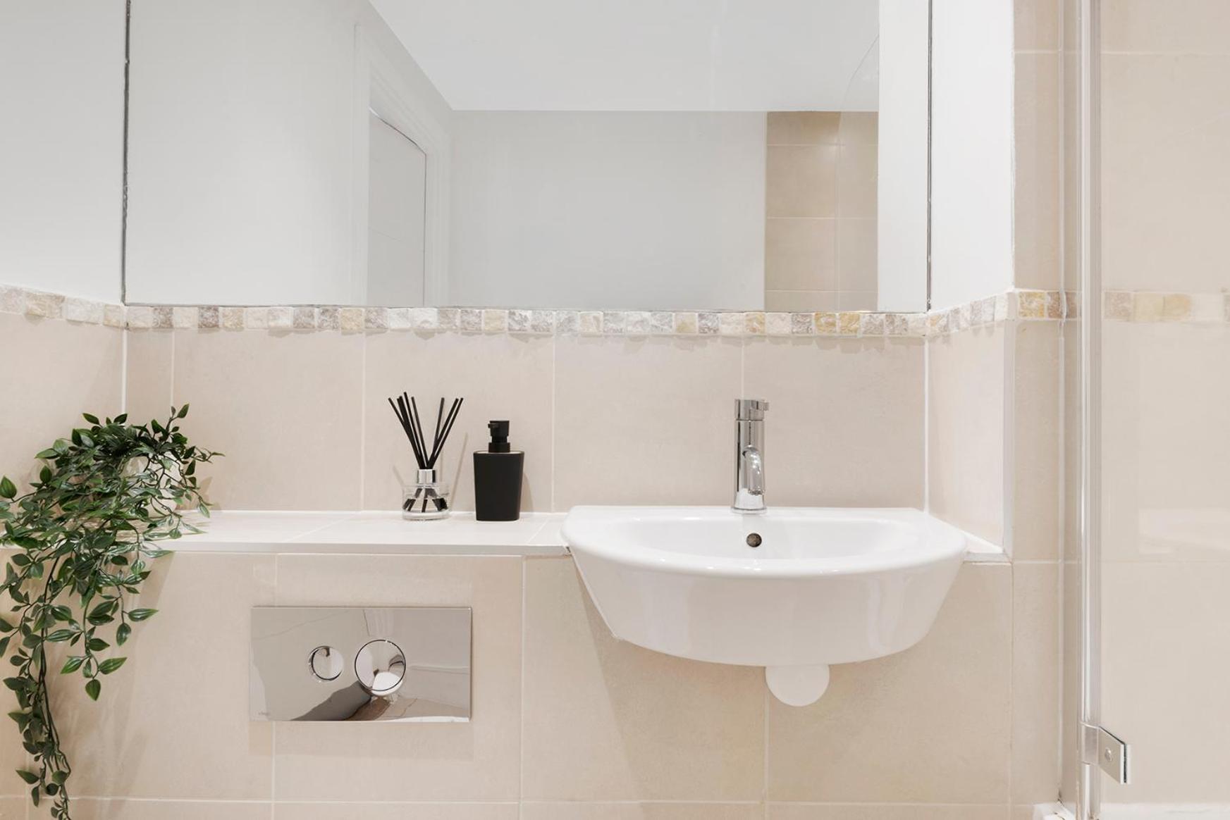 Hermitage Road Apartment By Morethanstays London Ngoại thất bức ảnh